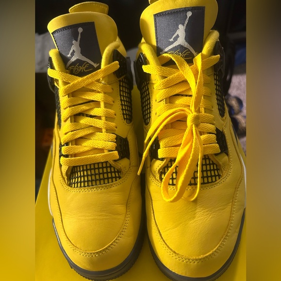 Jordan 4 lightning sz11 - Picture 7 of 8